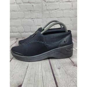 BZEES 'DING' Black Wedge Slip-on Shoes Women's Size 8.5